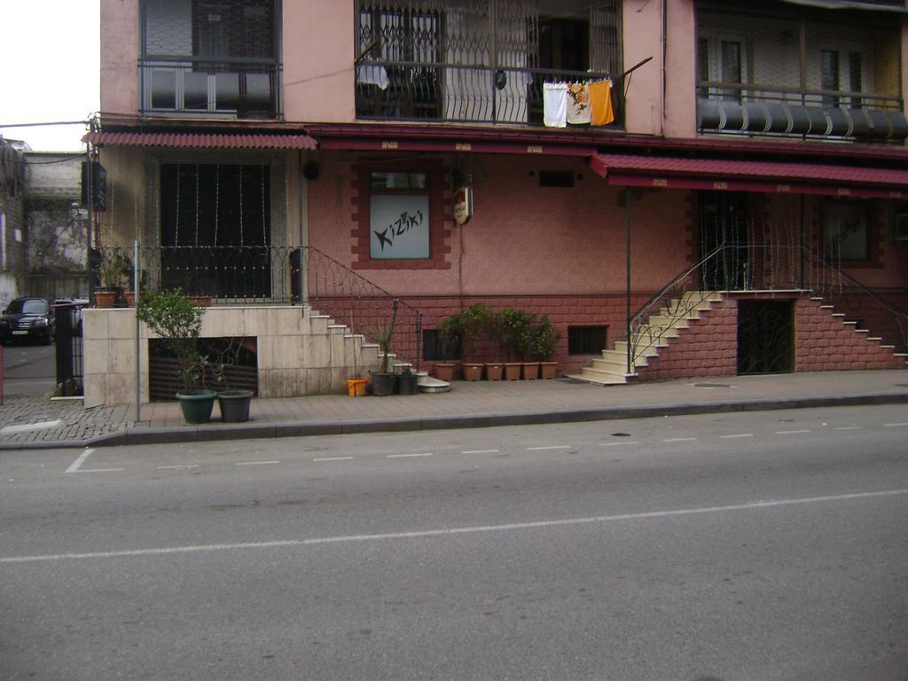 Guesthouse Melikishvili 57 Batumi Ngoại thất bức ảnh